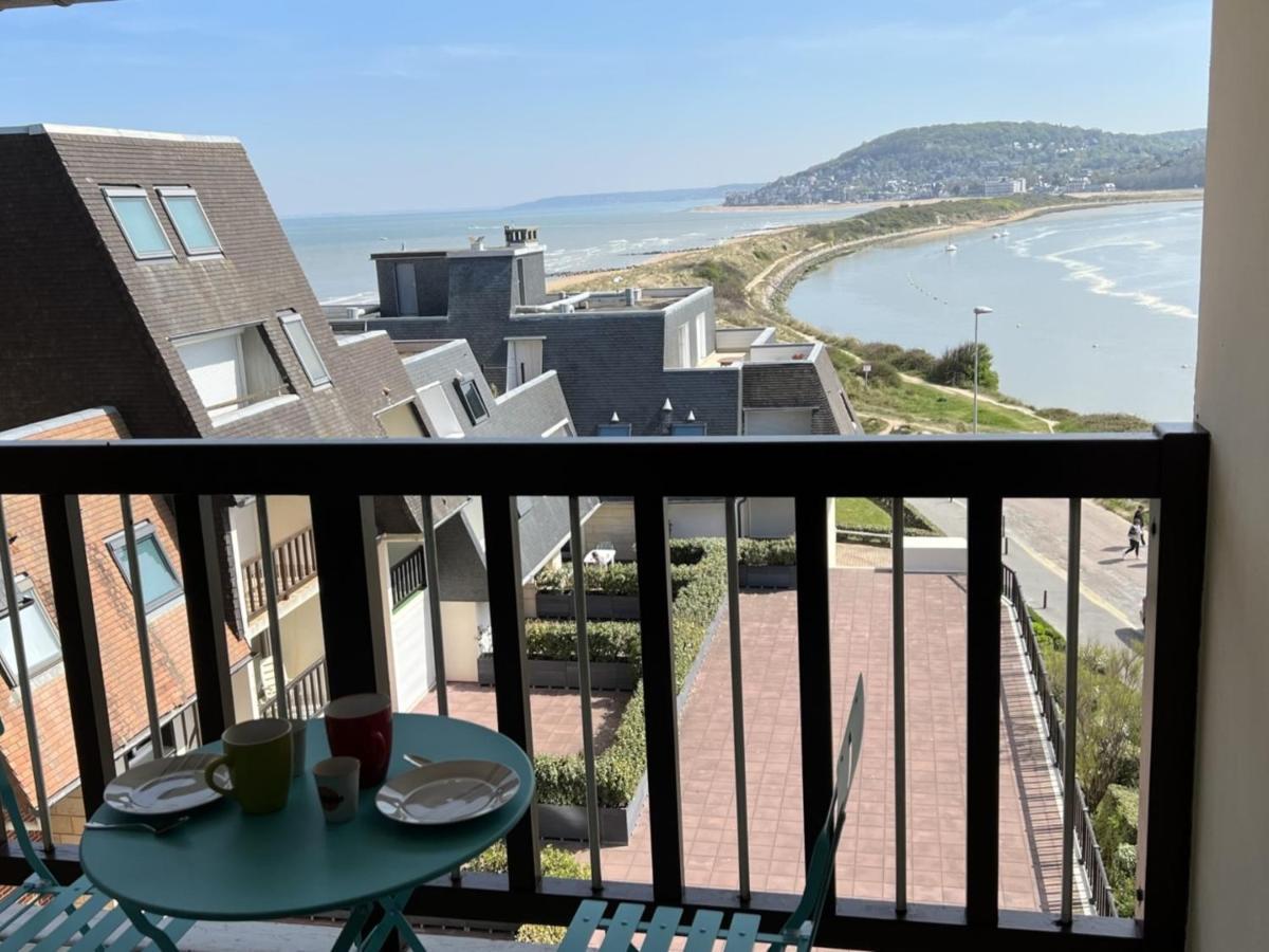 Appartement 2 Pieces Cabourg Avec Balcon, Ascenseur Et Vue Mer - Fr-1-487-335 Eksteriør billede